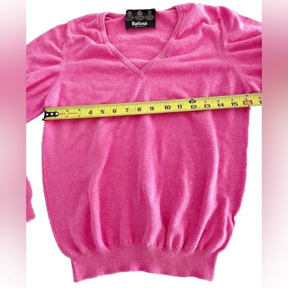 Barbour Women’s Pink V-Neck Sweater Size Medium Made in Scotland - Picture 7 of 8